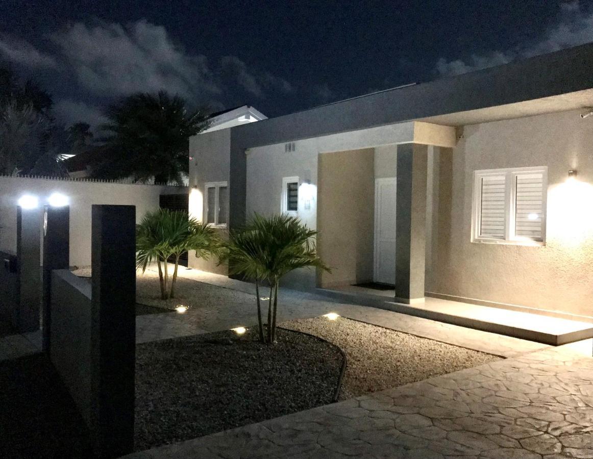 Beautiful Luxury Villa With Private Pool Palm Beach Exterior foto
